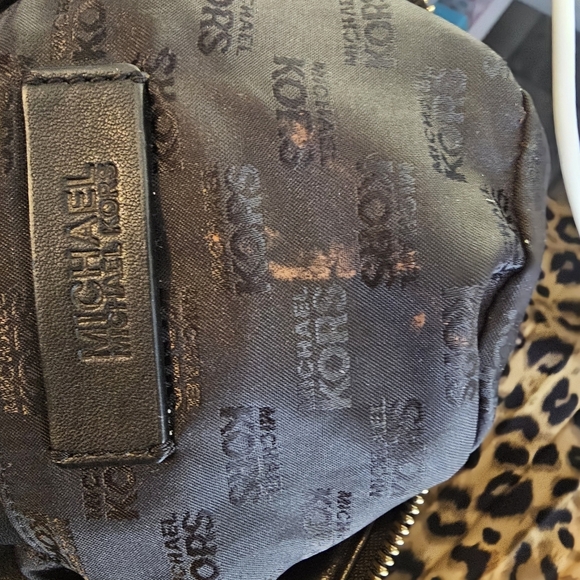 Michael Kors Astor Grommet Tassel Clutch Convertible Shoulder Bag Academia - Picture 4 of 6